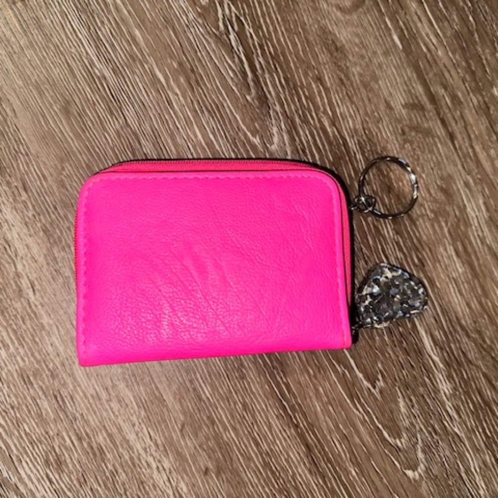 Girls wallet. Hot pink billfold. Excellent condition.
